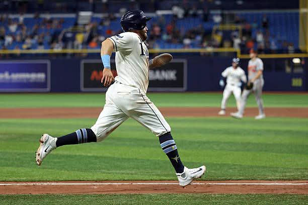 El mexicano Jonathan Aranda jugará la Serie Mundial con Tampa Bay